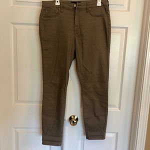 Aeropostale Women’s High Waisted Jegging